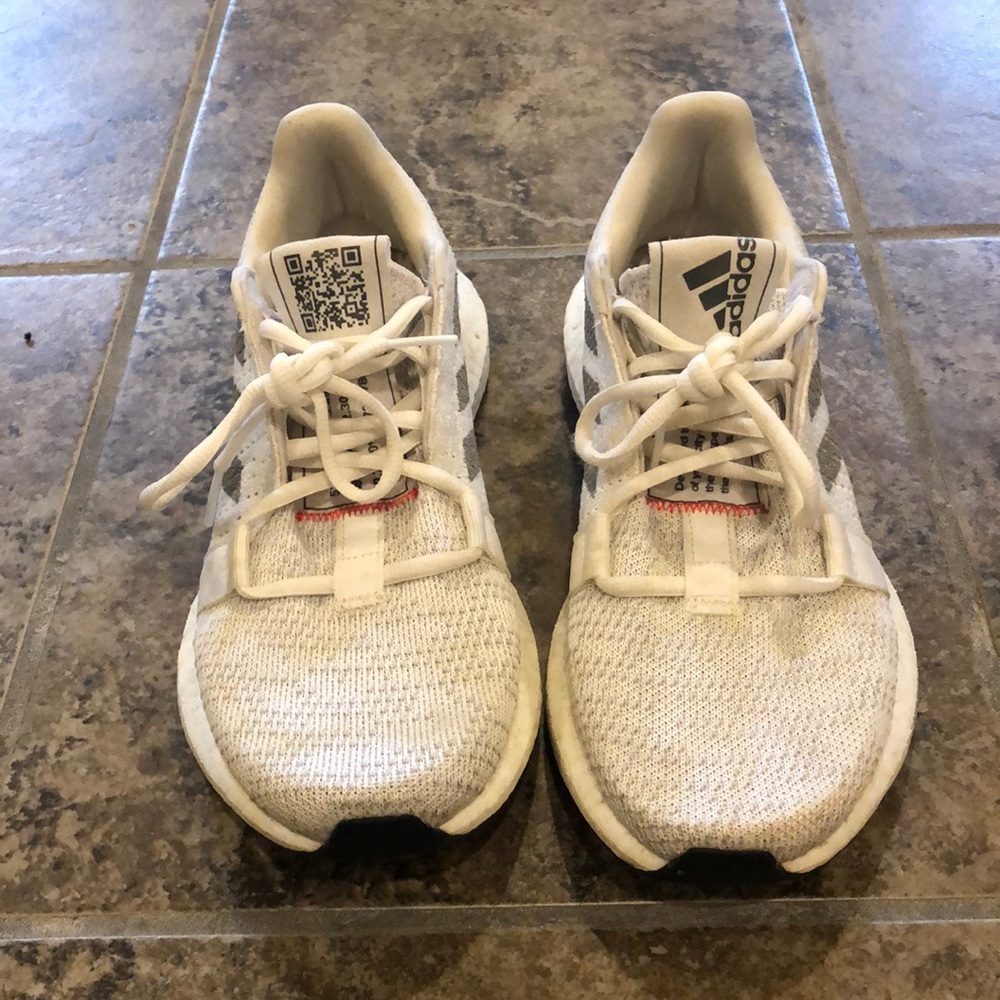 ADIDAS ULTRABOOST